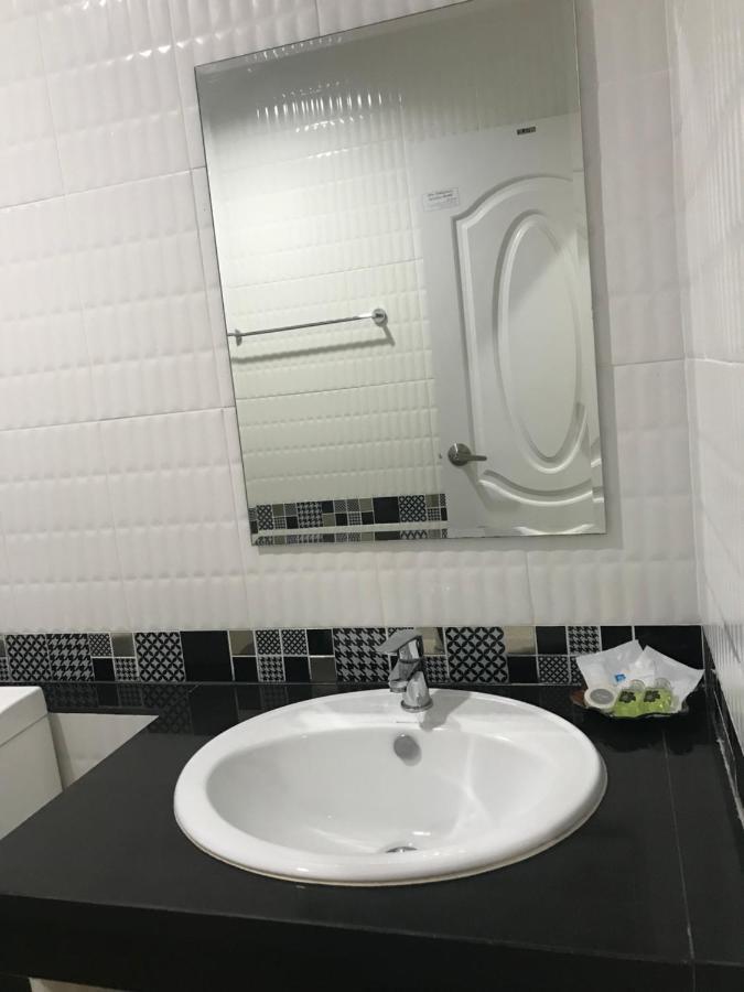 Ttt Hotel Hat Yai Εξωτερικό φωτογραφία
